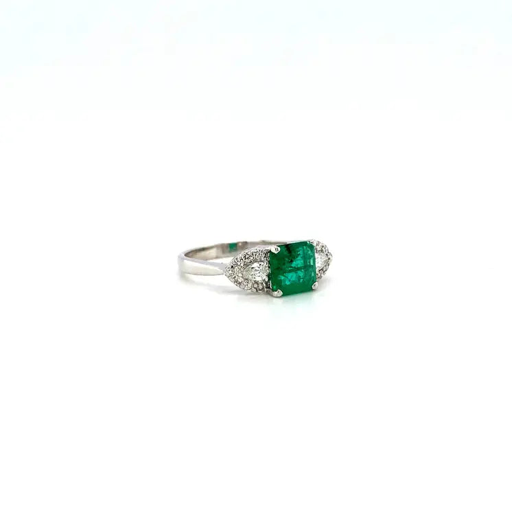 Emerald and Diamond Ring in 18K White Gold - KGR 17089